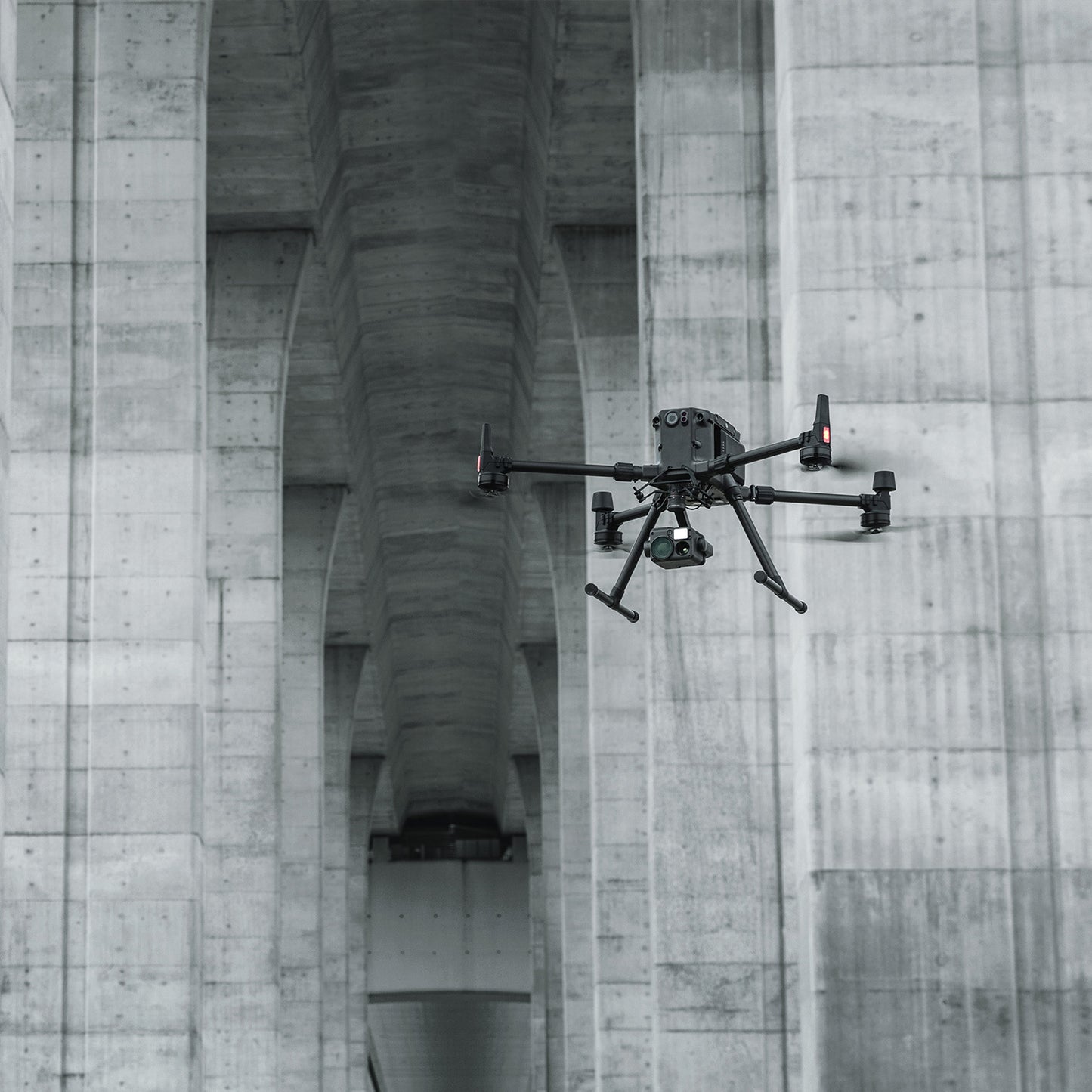 Dronă DJI Matrice 300 RTK