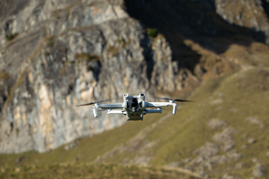 Cum devii pilot de dronă profesionist? De la hobby la profesie în 2026